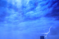 荒雲とみなとみらい